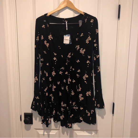 Free People Olivia Tunic in Black Floral Print - Picture 2 of 7